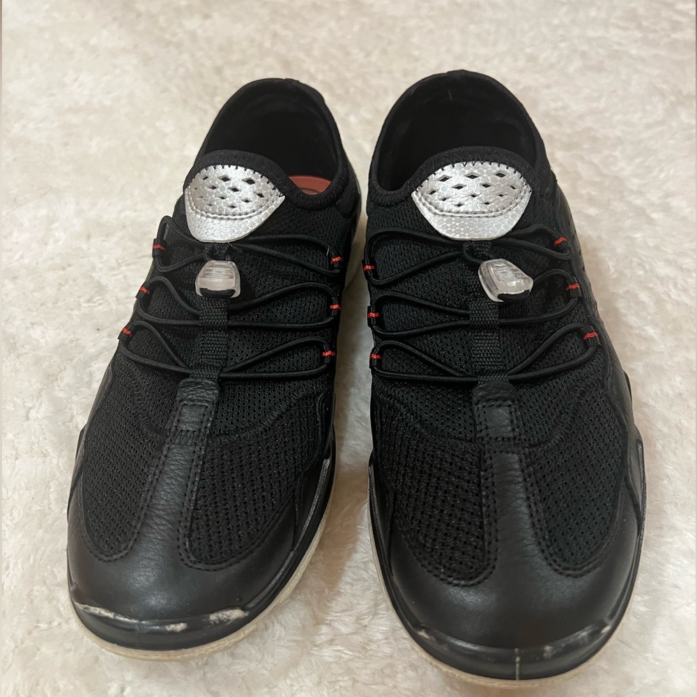 ECCO sneakers